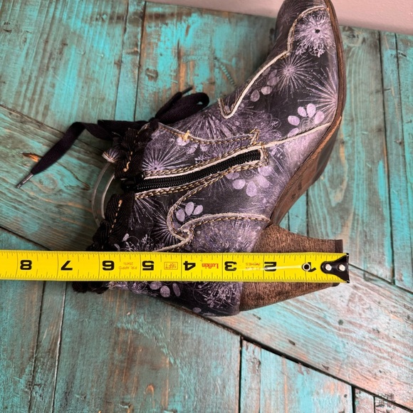 Rovers Womens Size 40 EUR Grey Leather Zip Laces Floral Steampunk Ankle Boots - Picture 5 of 16